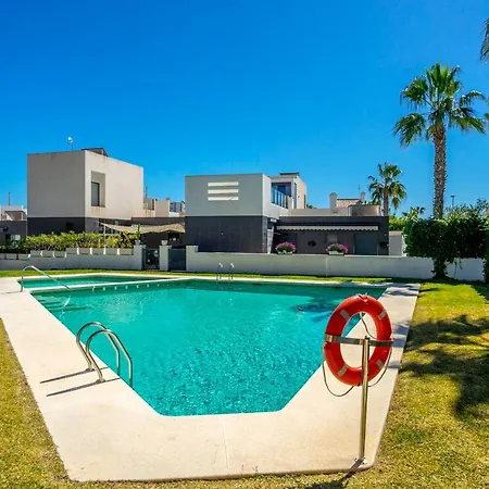 Cb Living - Cosy Loft With Terrace, Villamartin