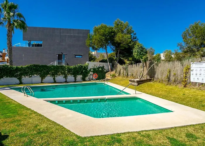 Cb Living - Cosy Loft With Terrace, Villamartin Appartement *